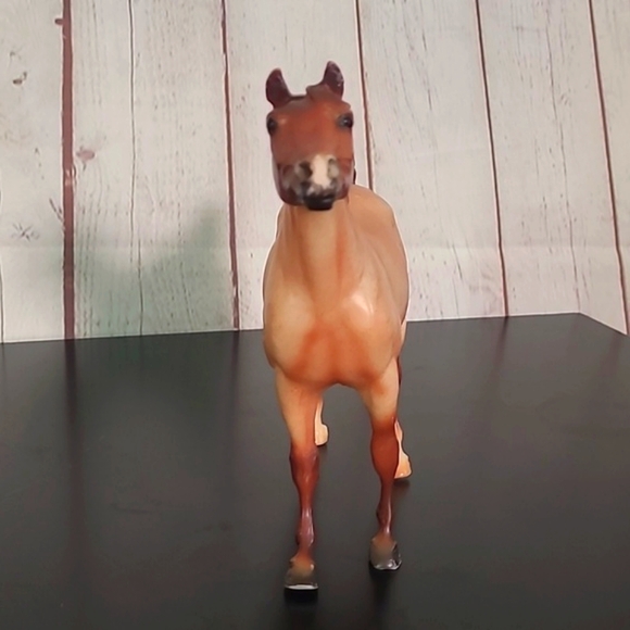 Breyer Arabian Matte Red Roan Champion is Born Horse Figurine Collectible Toy - Picture 5 of 17